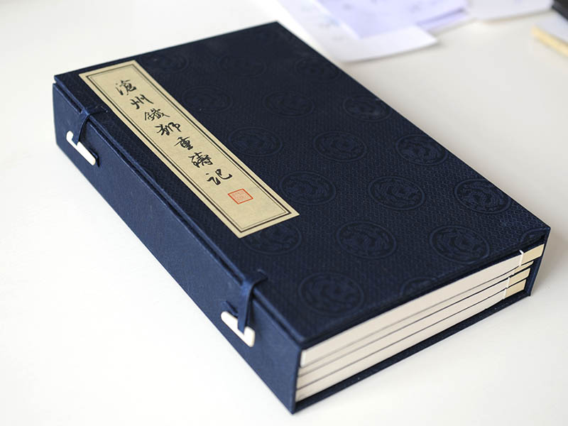 精裝書印刷（1）.jpg
